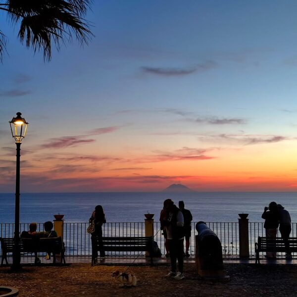 Vicoli e affacci del centro storico di Tropea