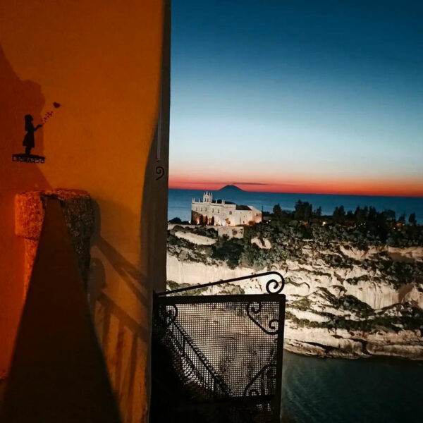 Santuario Santa Maria dell'Isola — Tropea