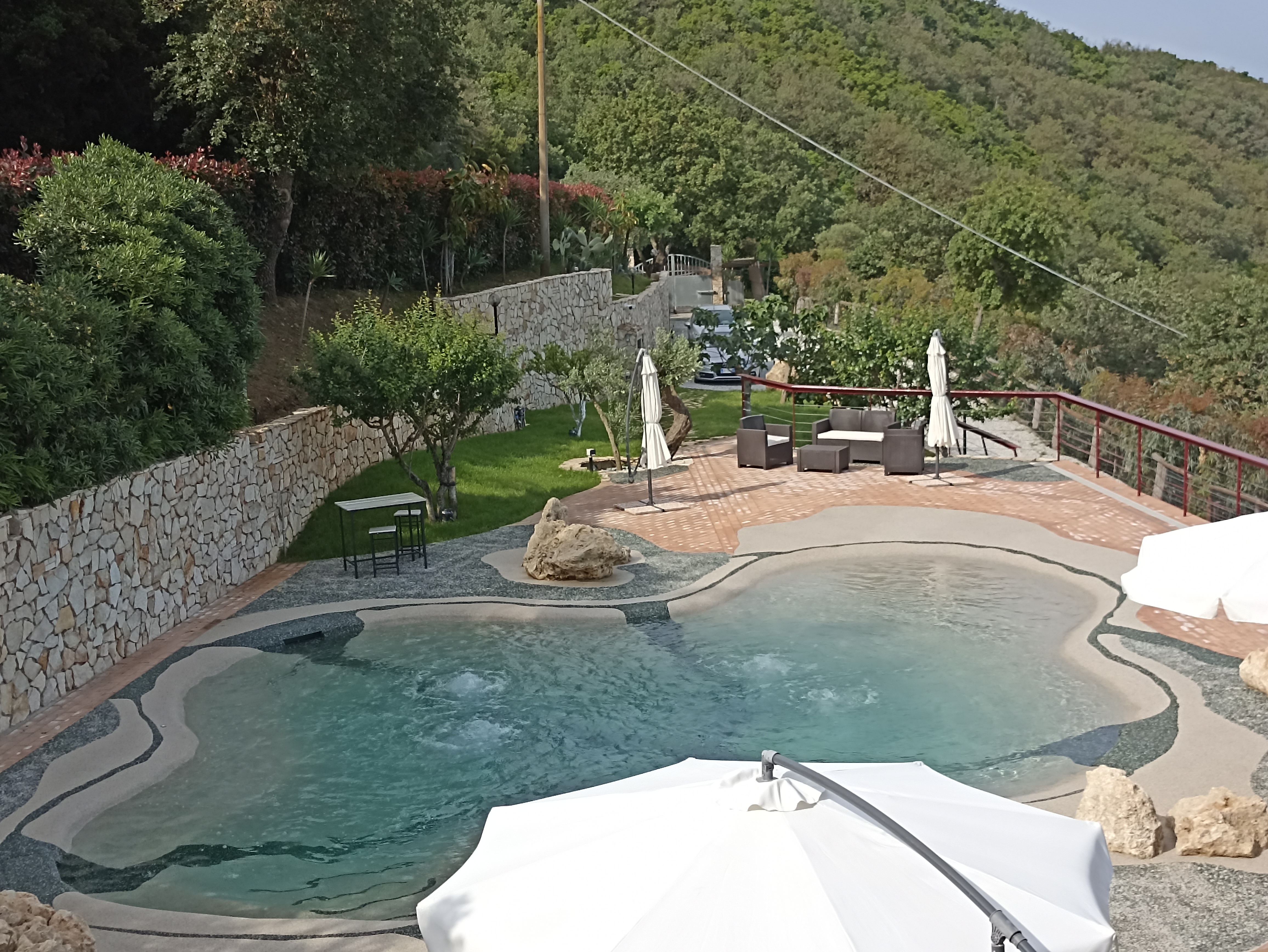 Piscina panoramica tramonto